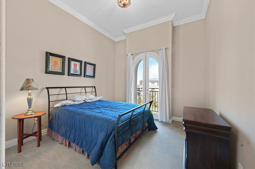 9213 Las Manaitas Avenue 401