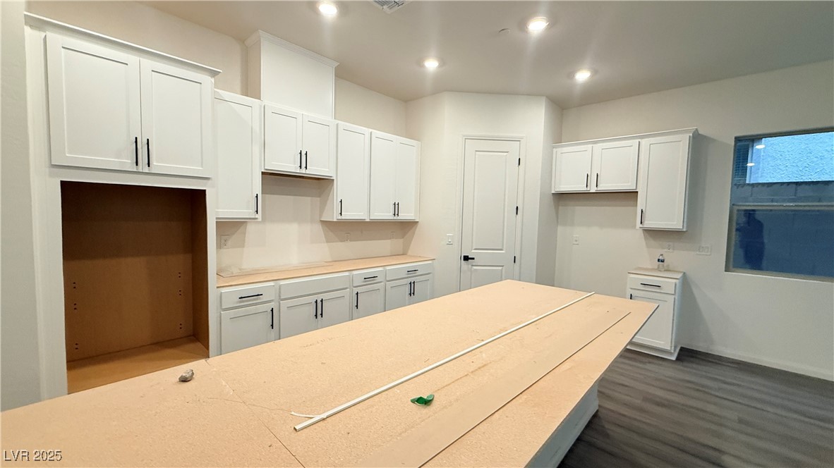 1543 Pacific Baza Street