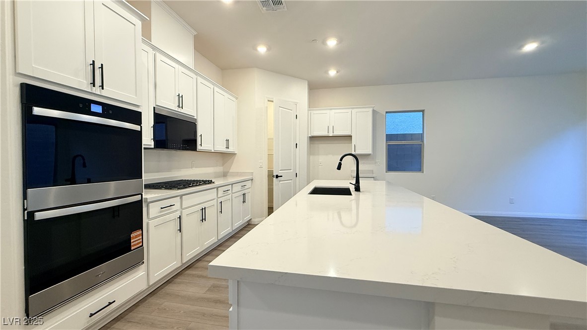 1543 Pacific Baza Street