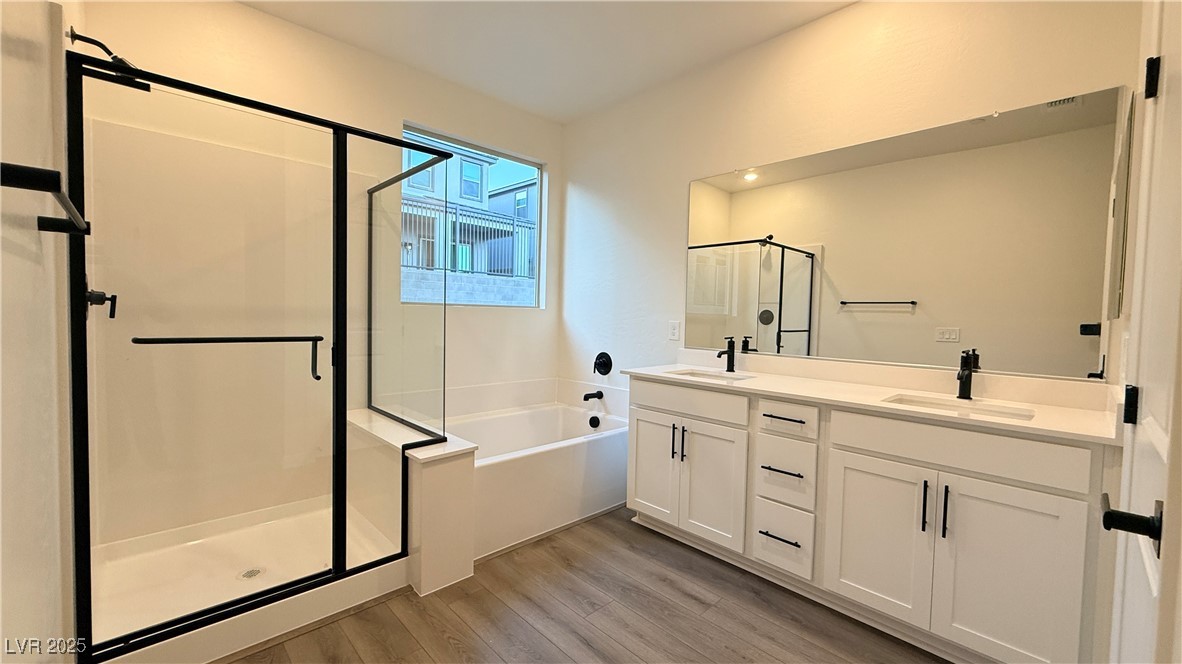 1543 Pacific Baza Street