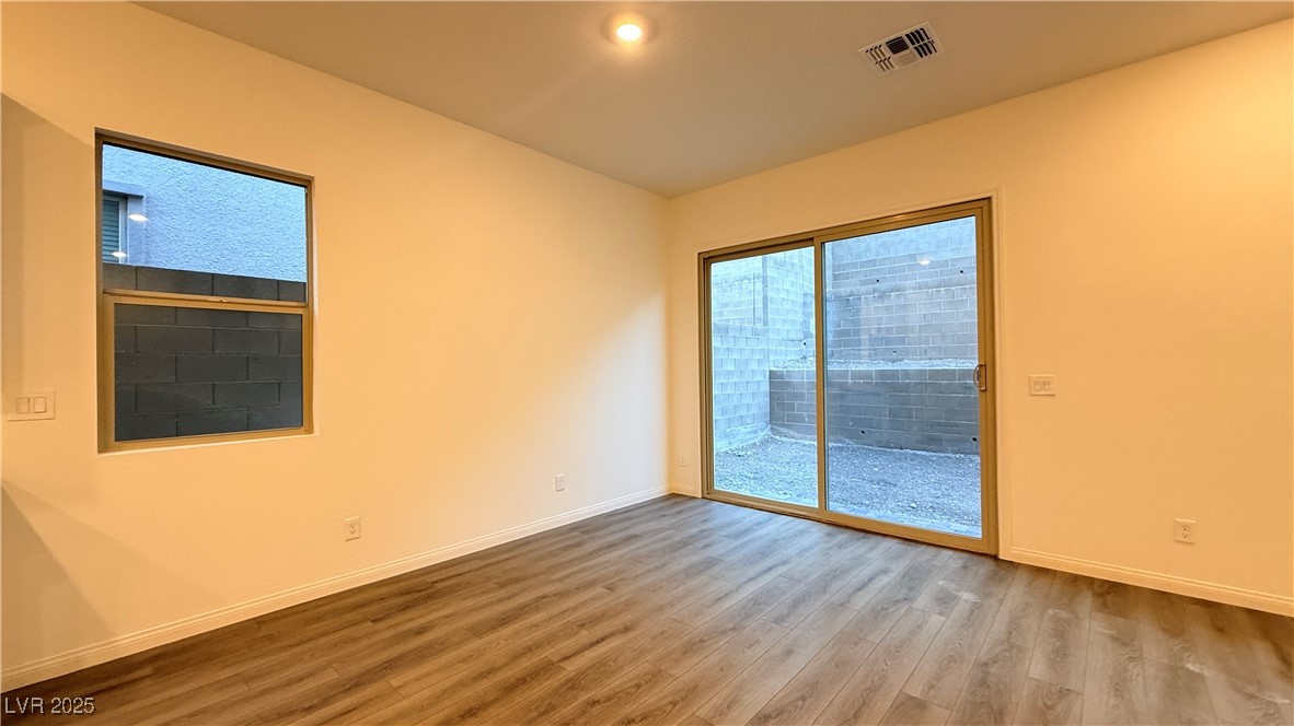 1543 Pacific Baza Street