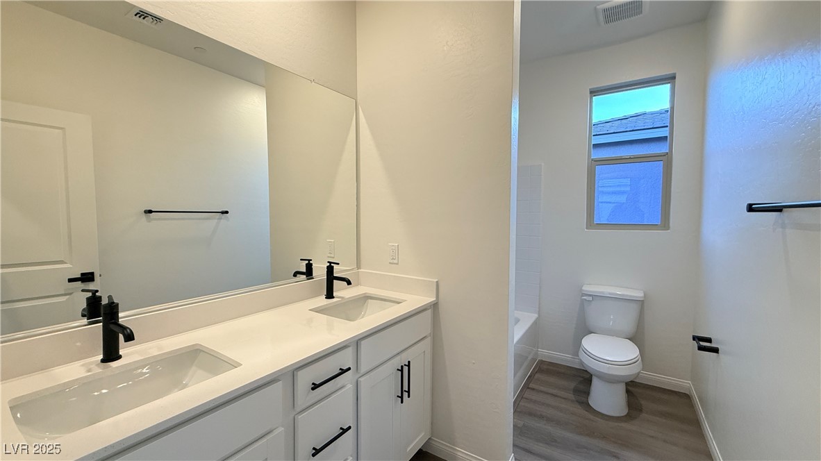 1543 Pacific Baza Street