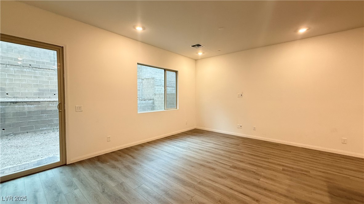 1543 Pacific Baza Street