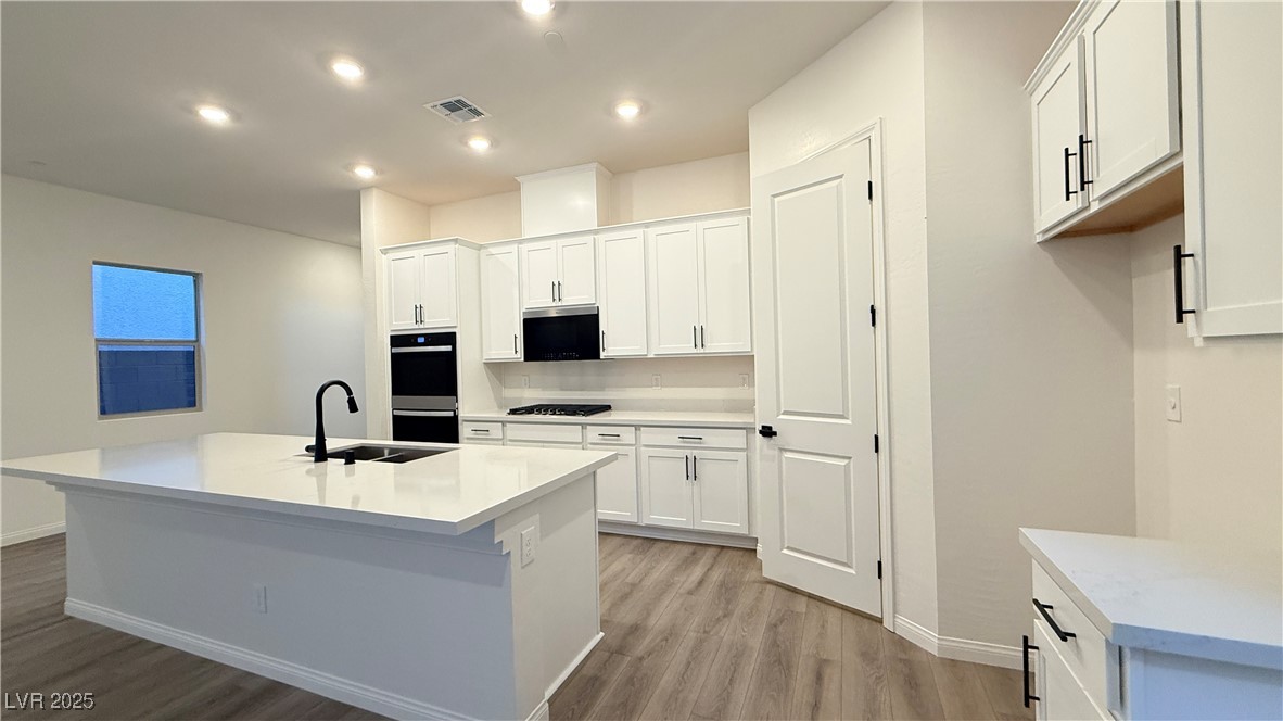 1543 Pacific Baza Street