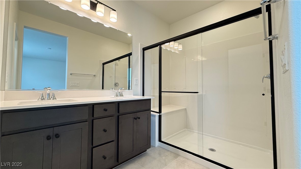 1545 Bat Hawk Street