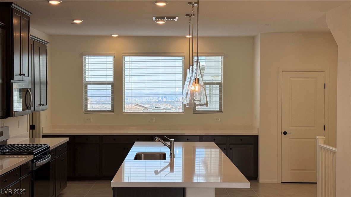 1545 Bat Hawk Street