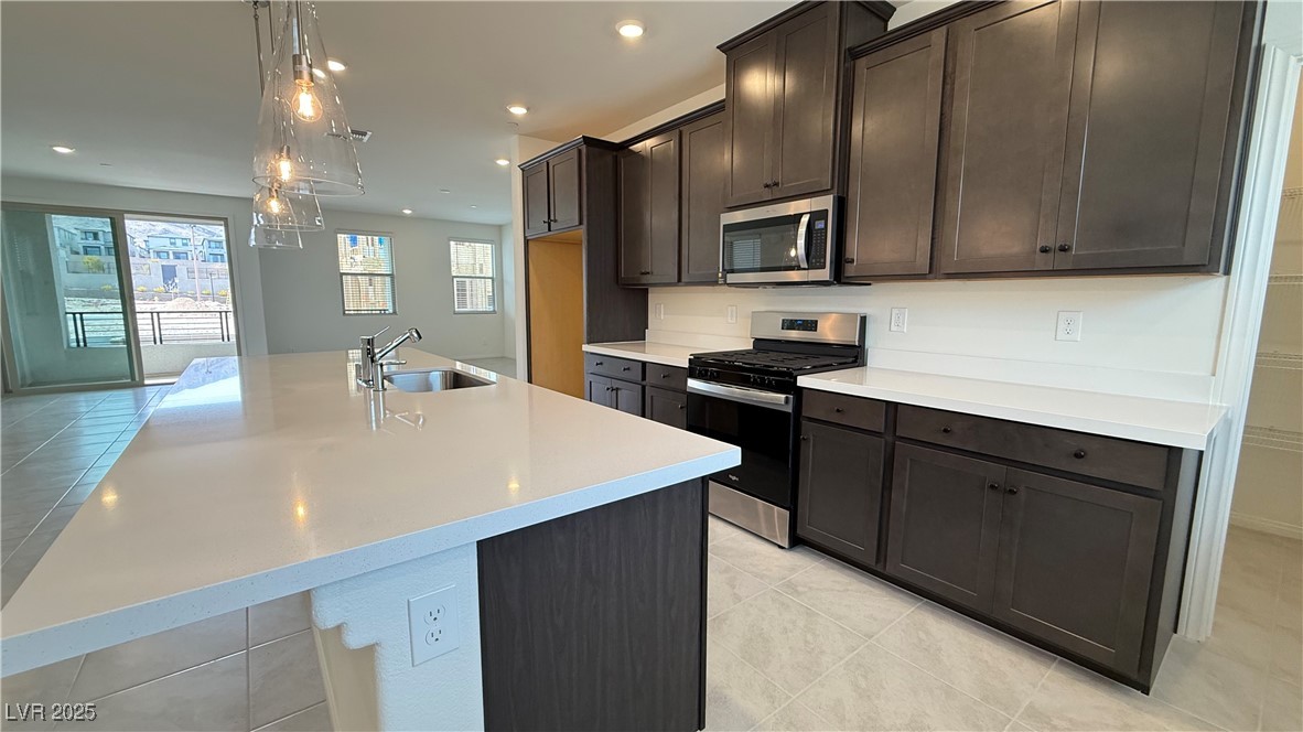 1545 Bat Hawk Street