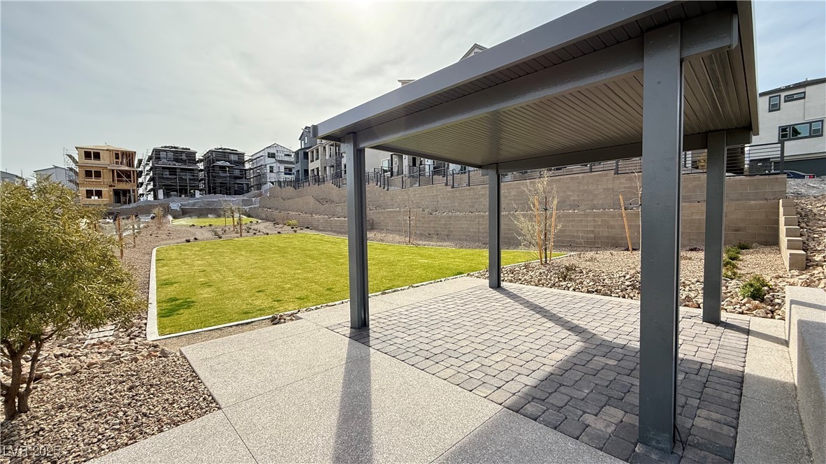 1545 Bat Hawk Street