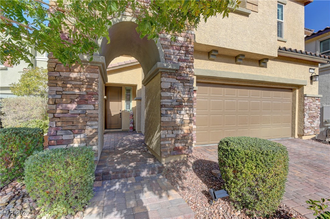 10042 Rams Leap Avenue