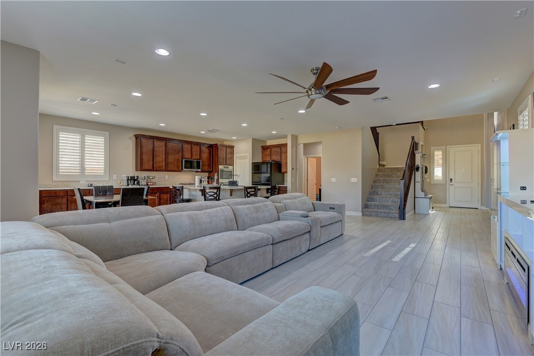 10042 Rams Leap Avenue