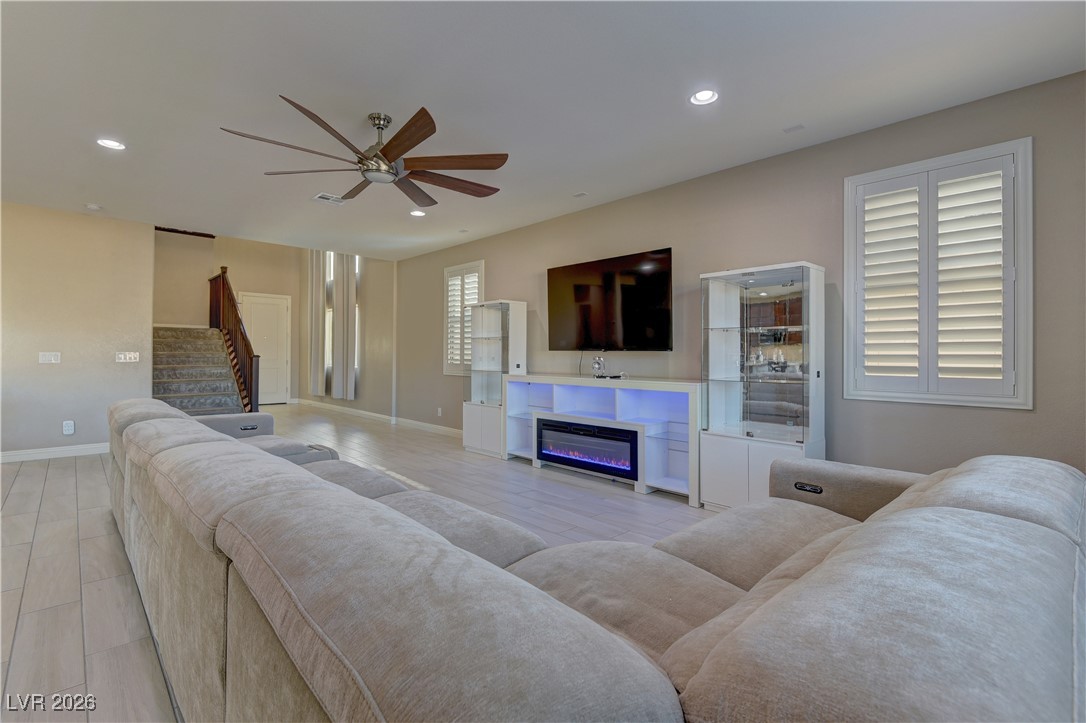 10042 Rams Leap Avenue