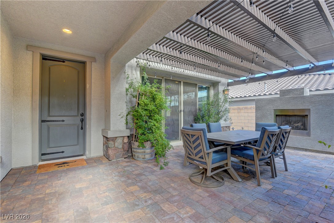 9960 Bighorn Bellows Avenue