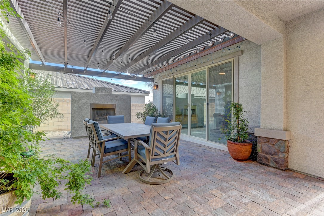 9960 Bighorn Bellows Avenue