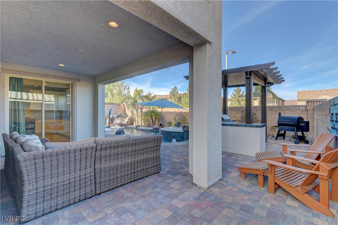 9960 Bighorn Bellows Avenue