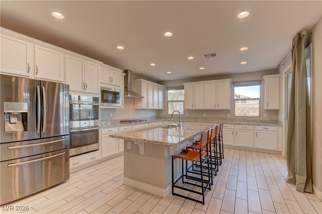 9960 Bighorn Bellows Avenue