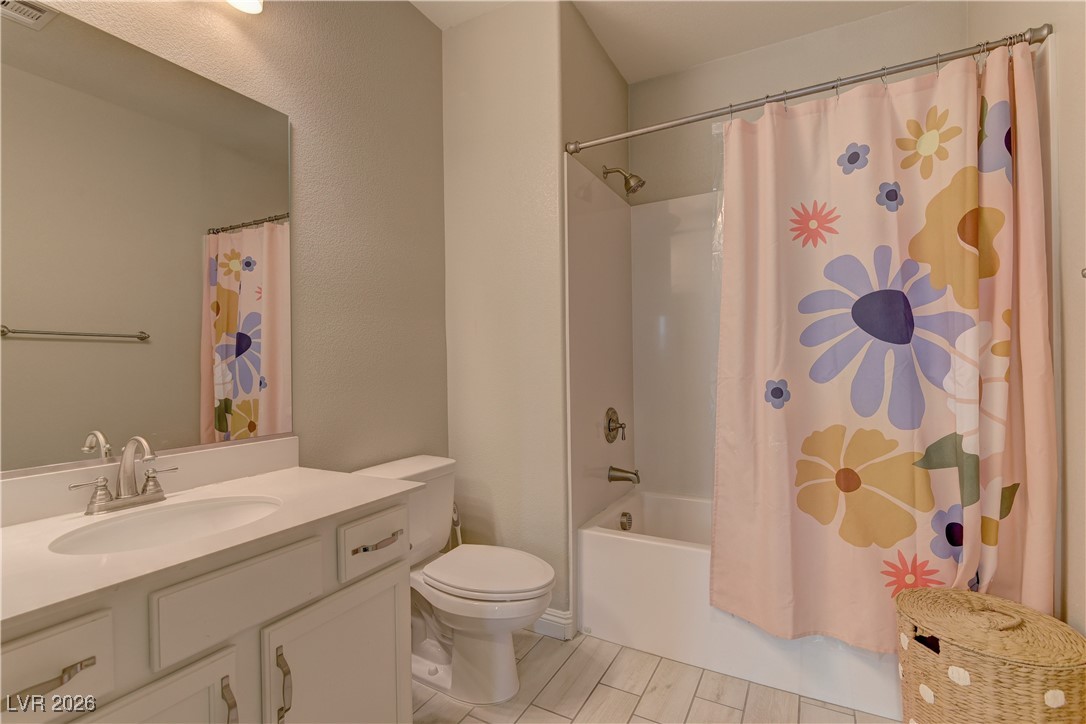 9960 Bighorn Bellows Avenue