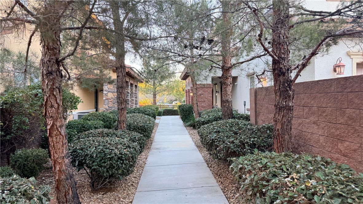 1866 Via Delle Arti 2101