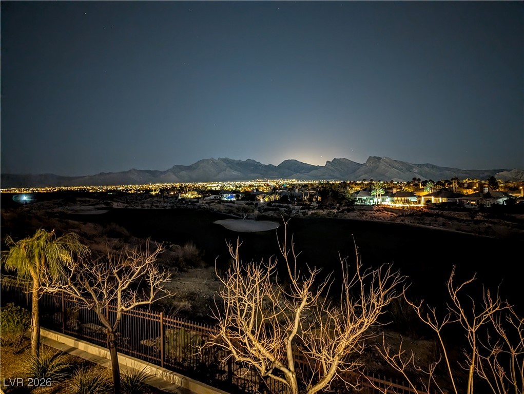 9208 Tesoras Drive 201