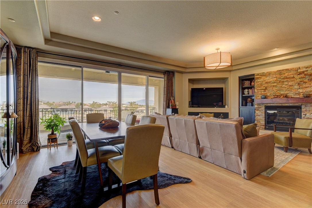 9208 Tesoras Drive 201