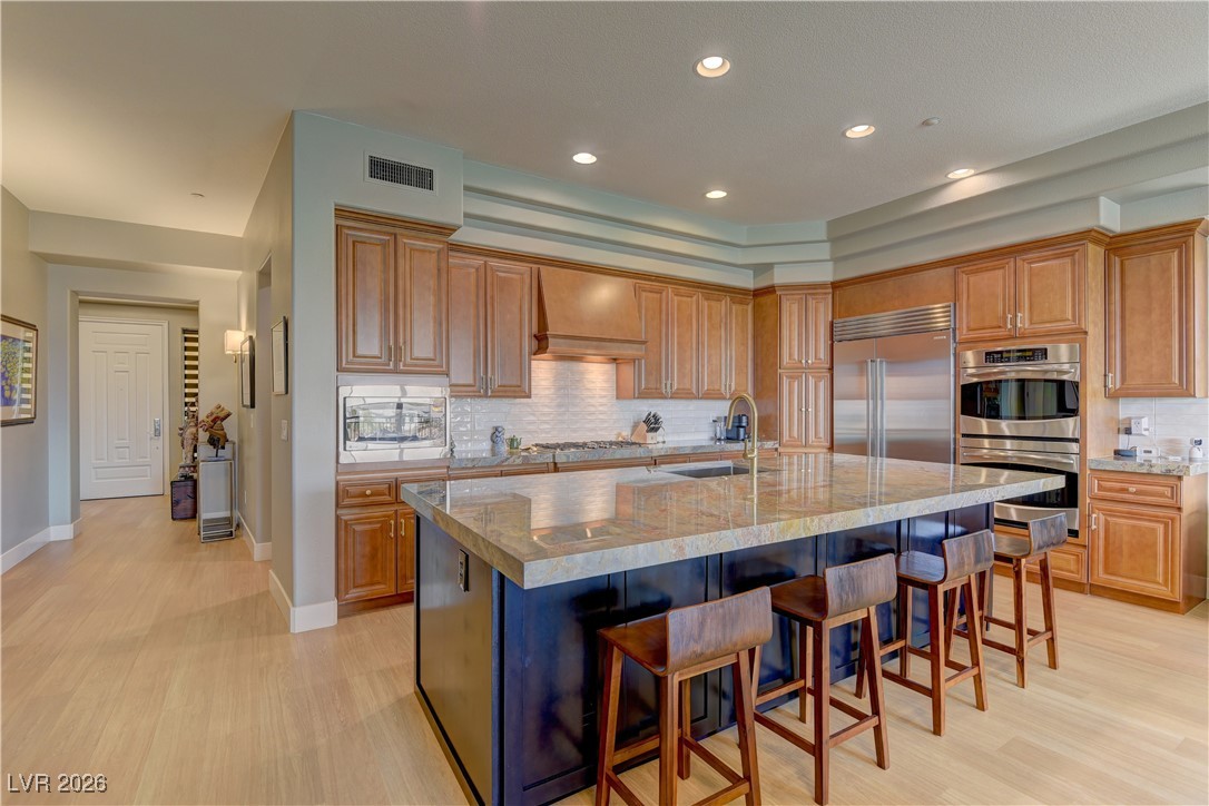 9208 Tesoras Drive 201