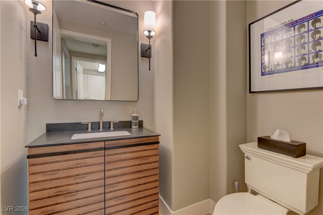 9208 Tesoras Drive 201