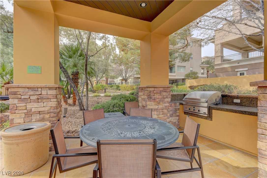 9208 Tesoras Drive 201