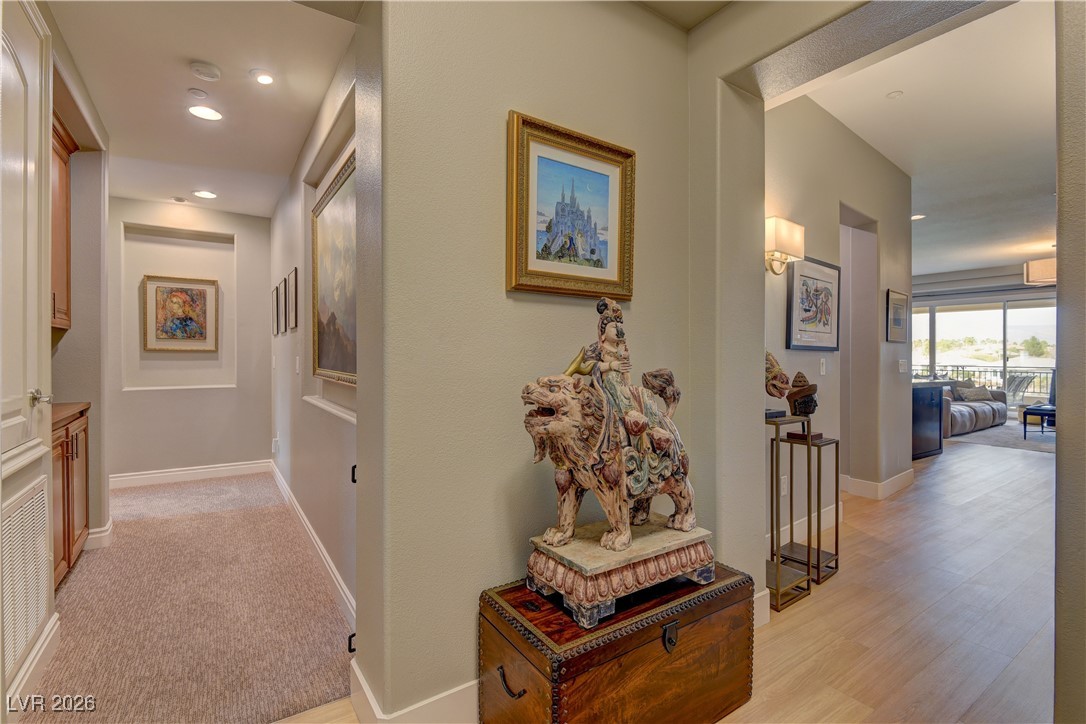 9208 Tesoras Drive 201