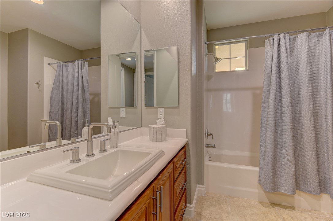 9208 Tesoras Drive 201