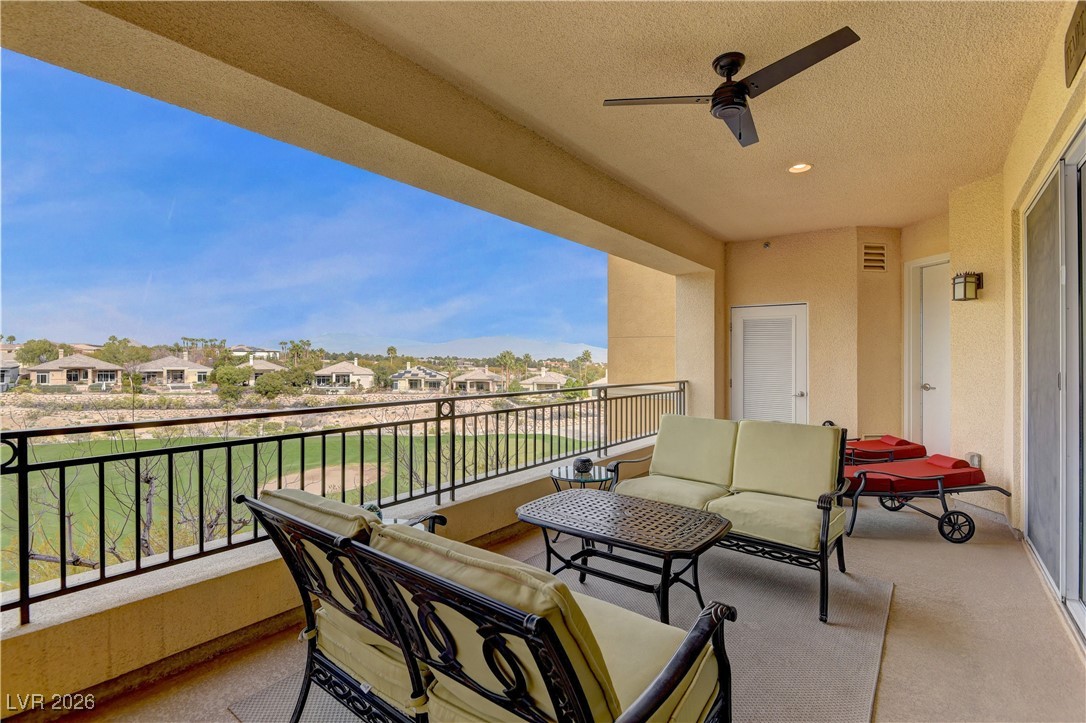 9208 Tesoras Drive 201