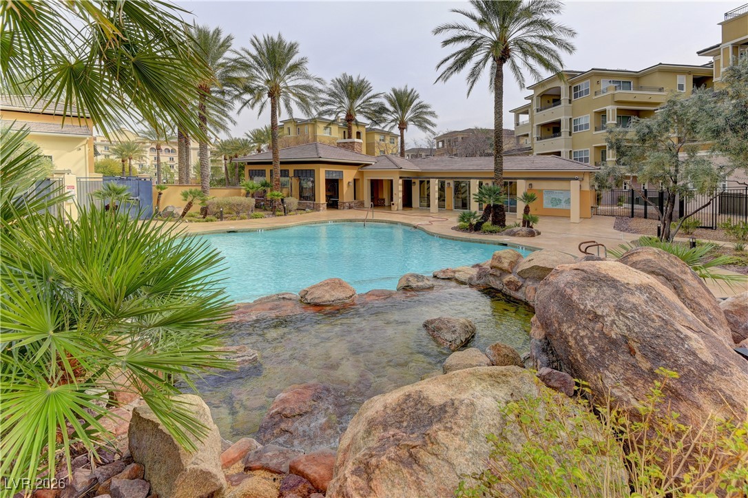 9208 Tesoras Drive 201