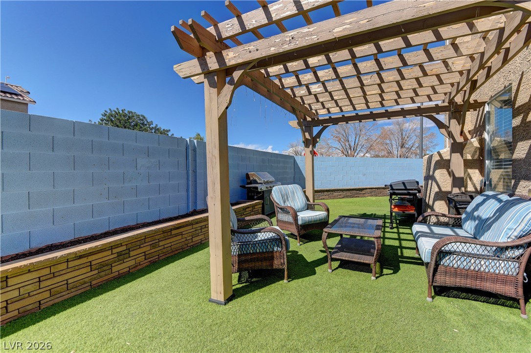 1124 Silver Stone Way