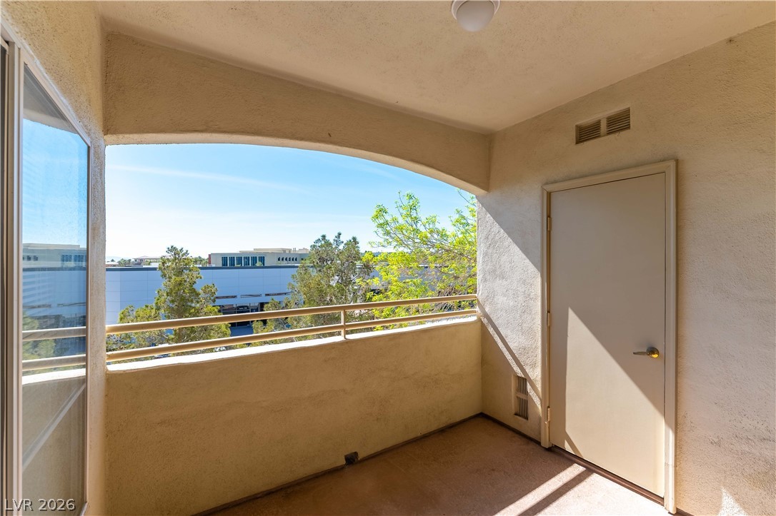 1320 RED GABLE Lane 203