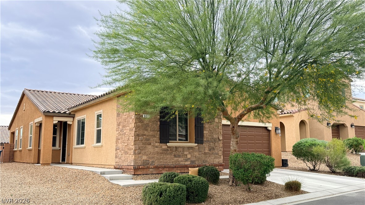 821 Fox Mountain Court