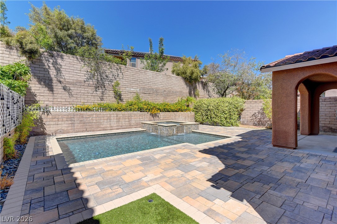 561 Ivy Spring Street