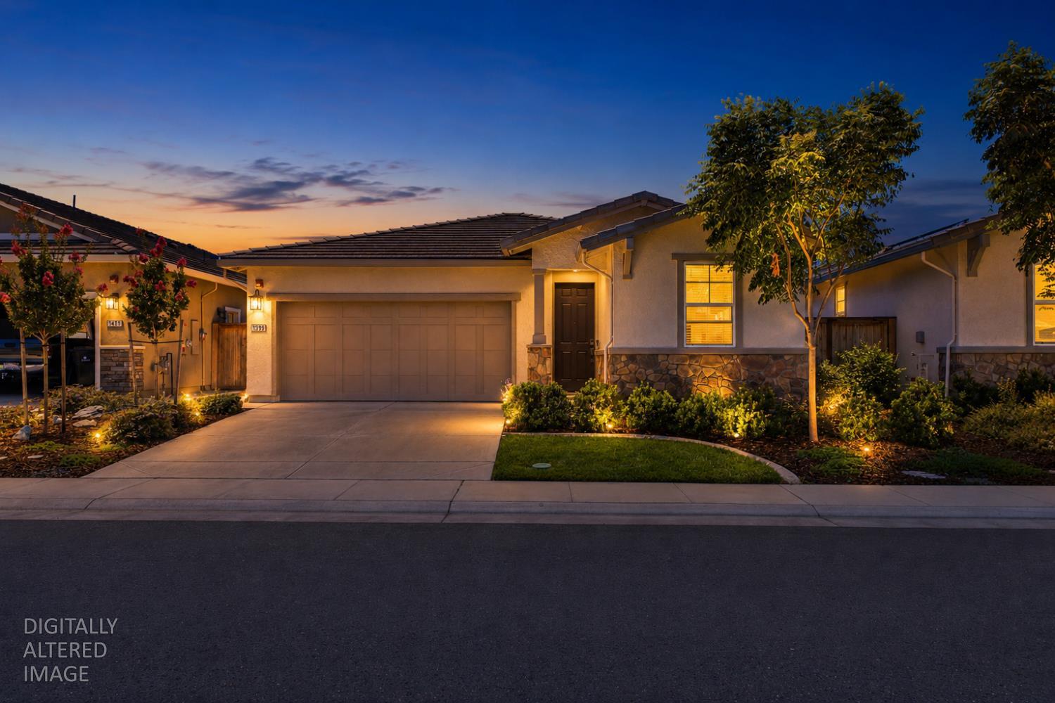 1399 Carson River Loop