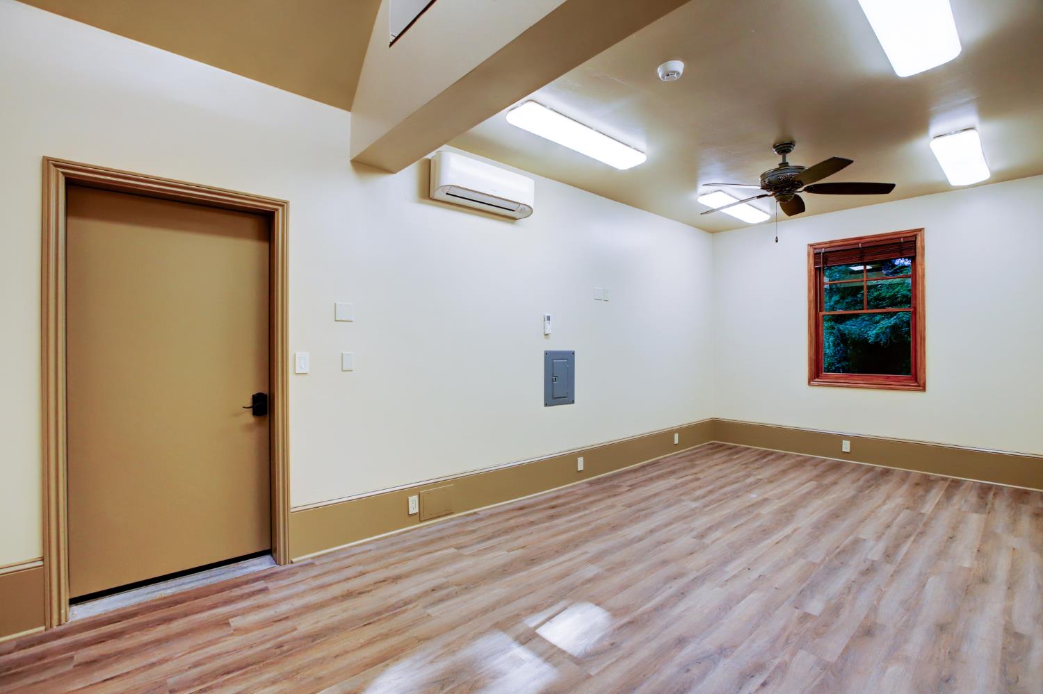 13027 Robin Road