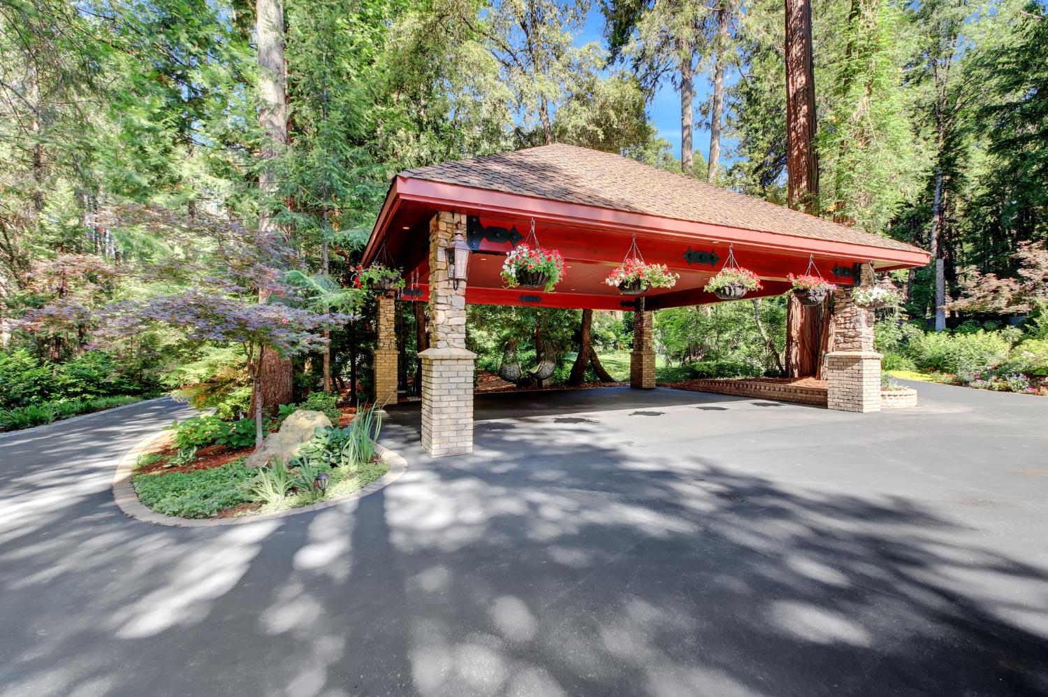 13027 Robin Road