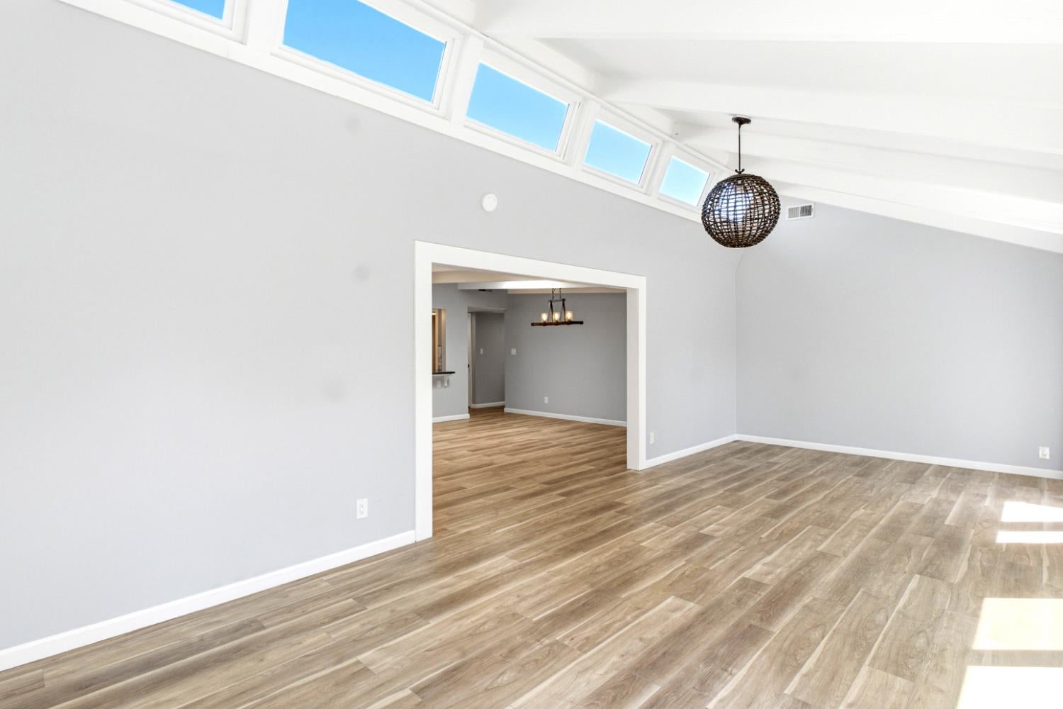 6860 Pocket Road