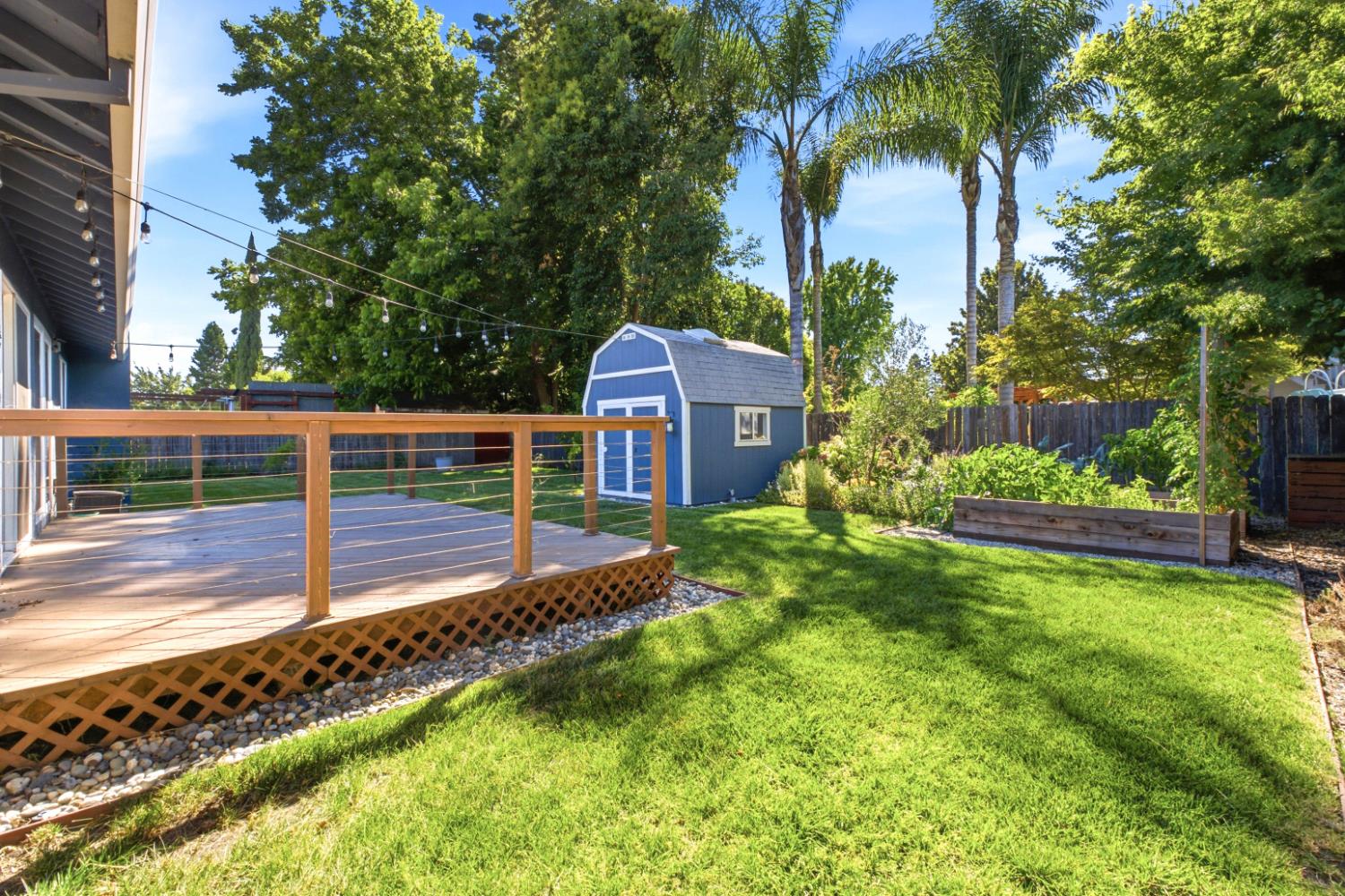 6860 Pocket Road
