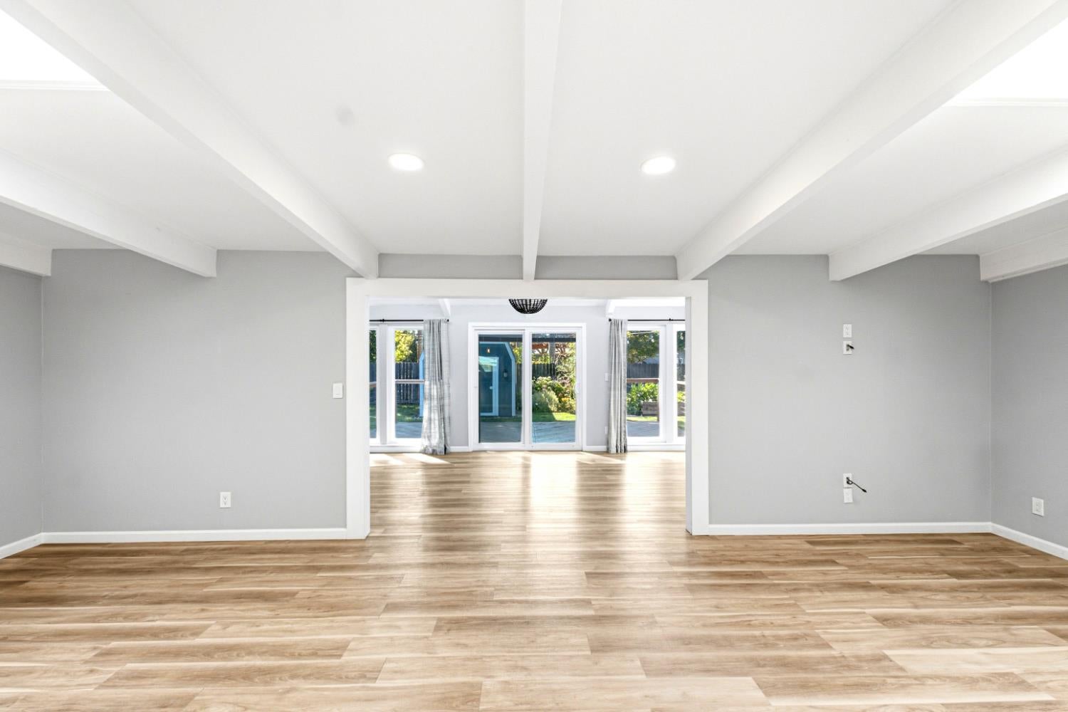 6860 Pocket Road