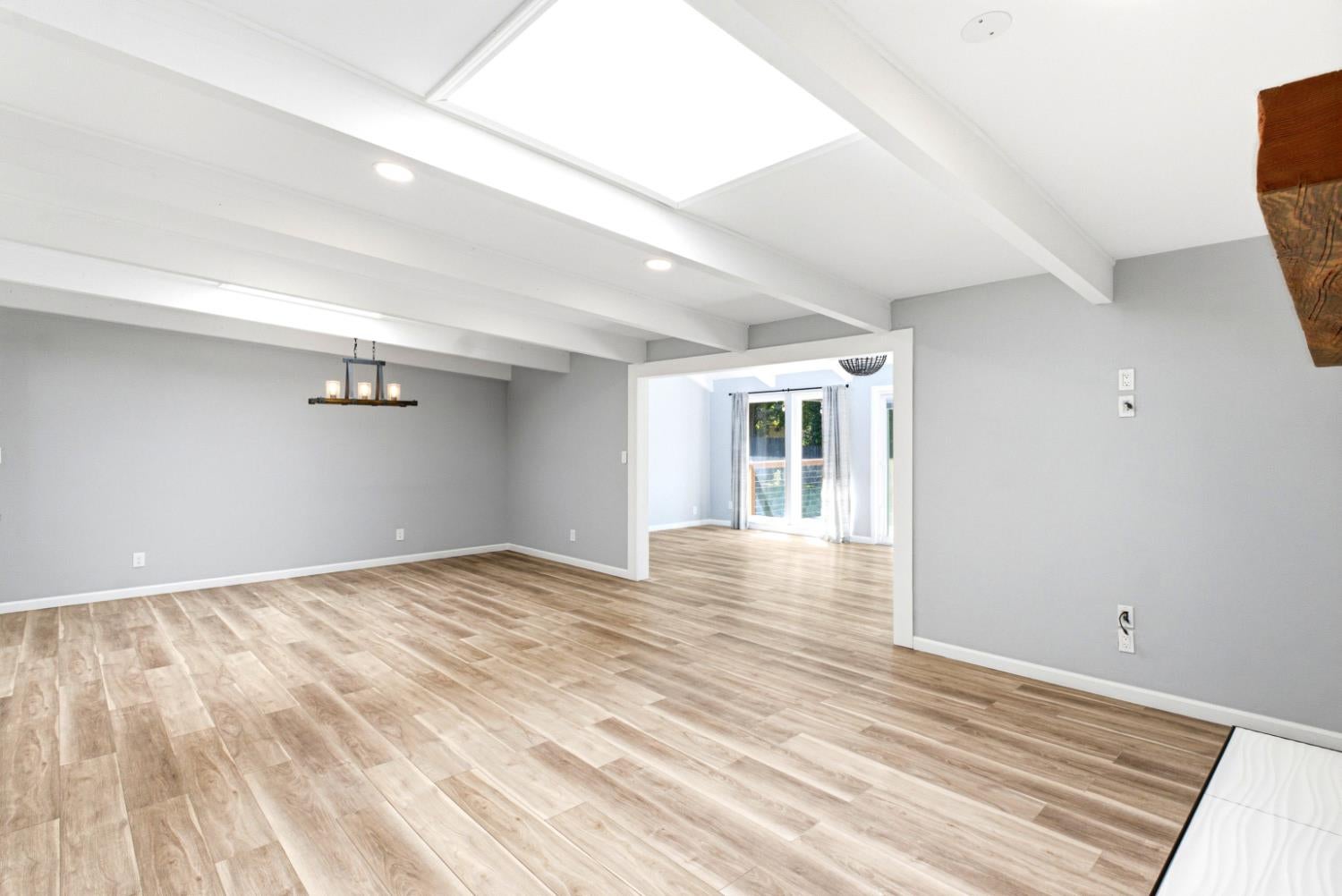 6860 Pocket Road