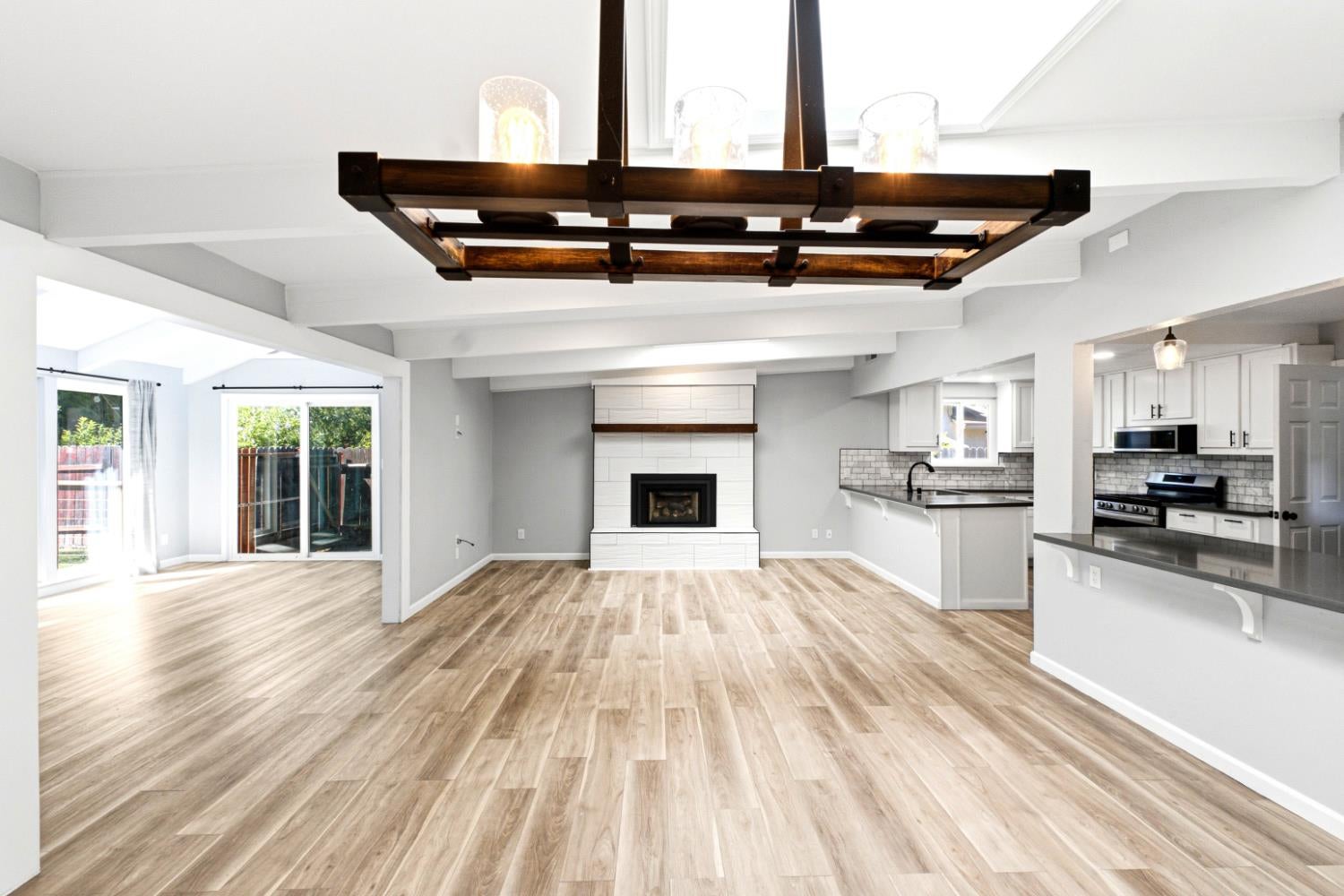 6860 Pocket Road