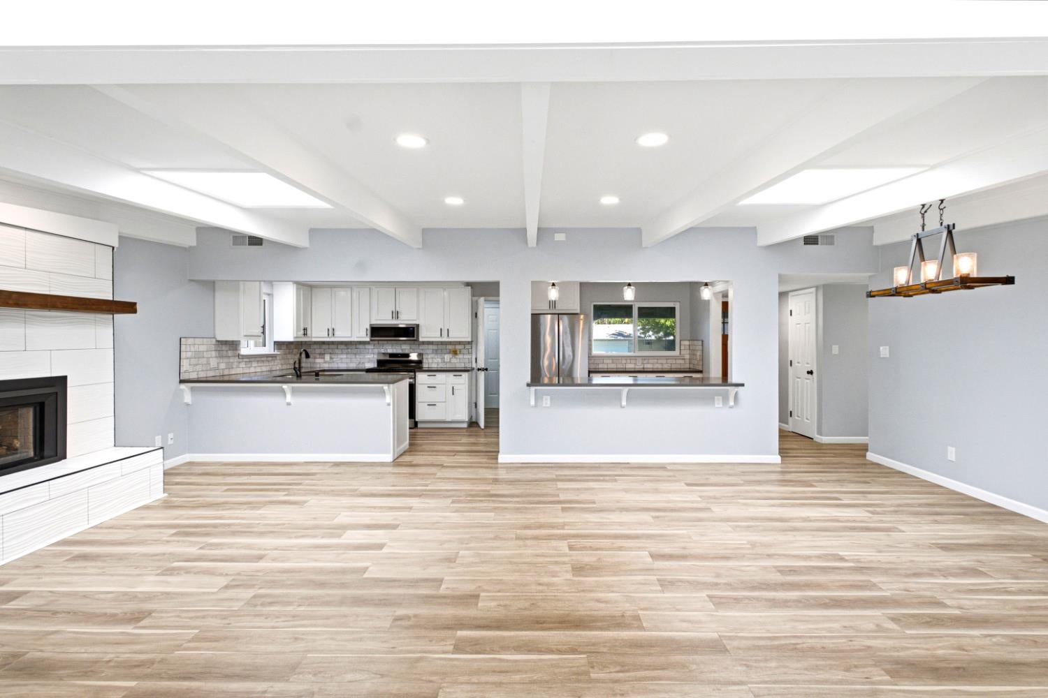 6860 Pocket Road
