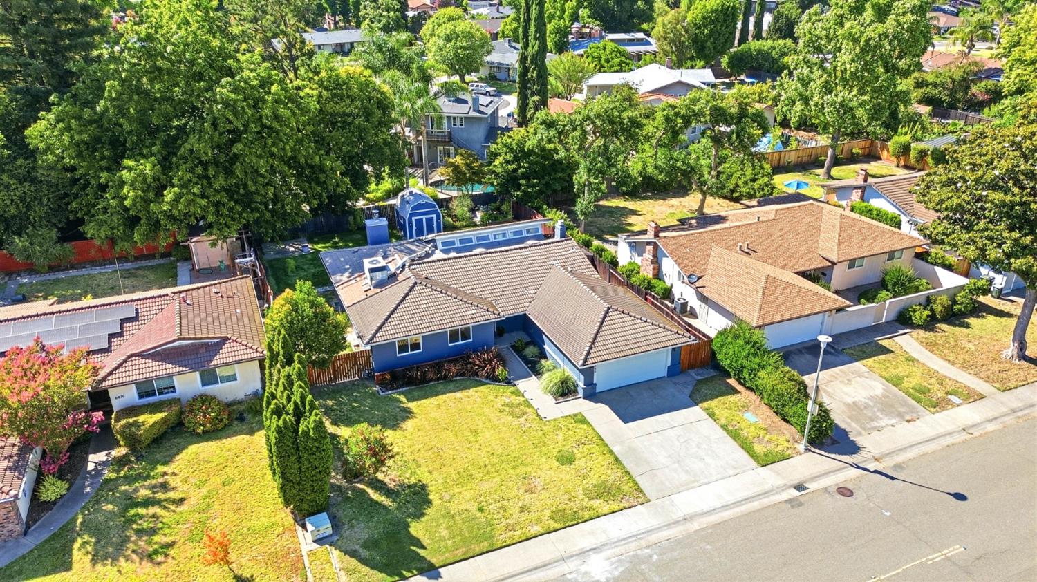 6860 Pocket Road