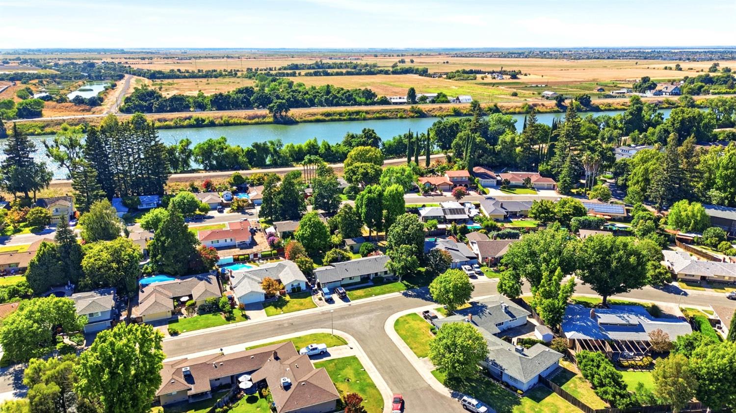 6860 Pocket Road