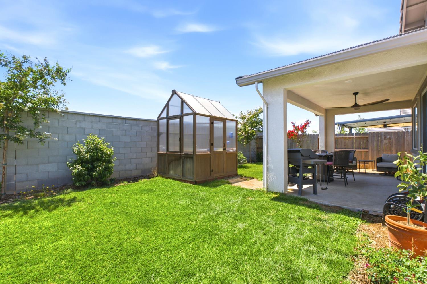 1399 Carson River Loop