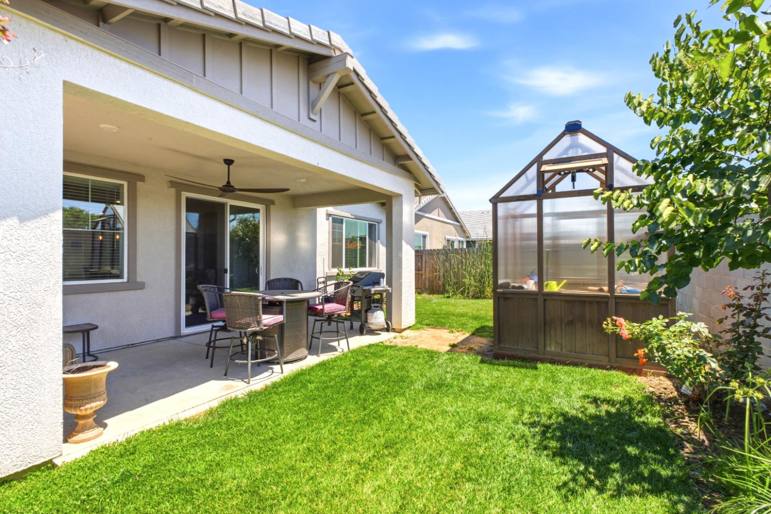 1399 Carson River Loop