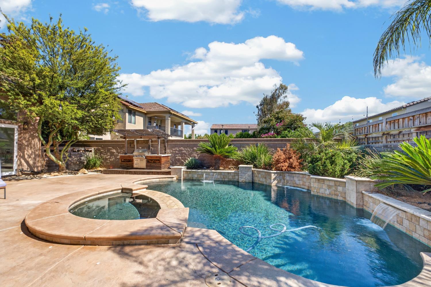 701 Rolling Green Drive