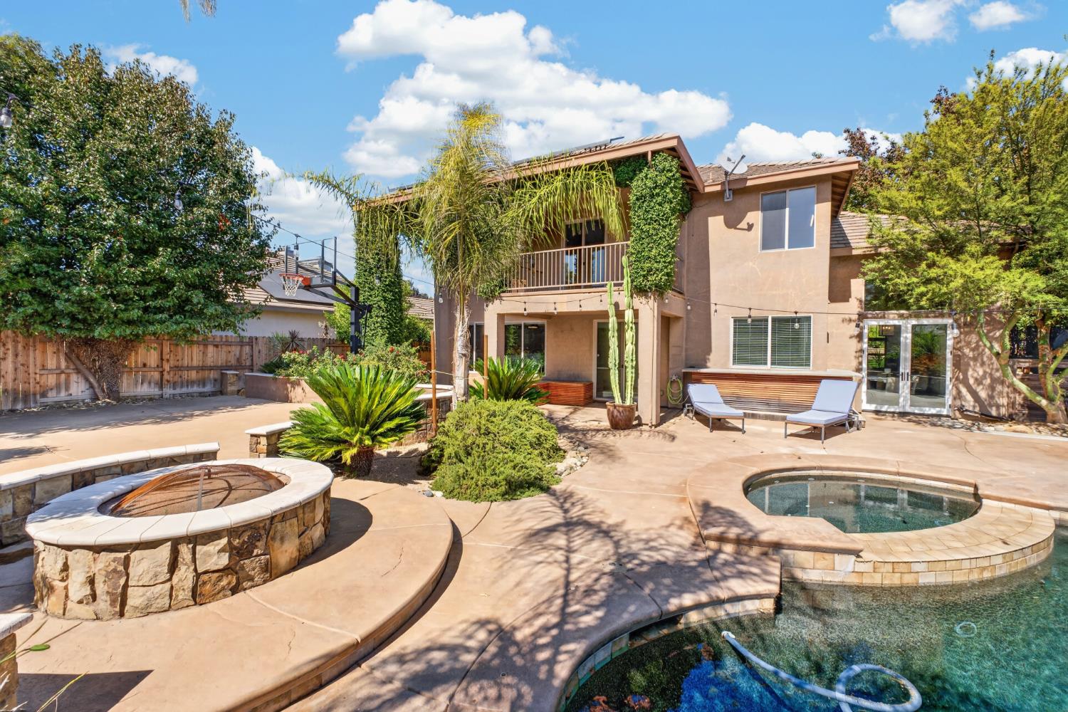 701 Rolling Green Drive