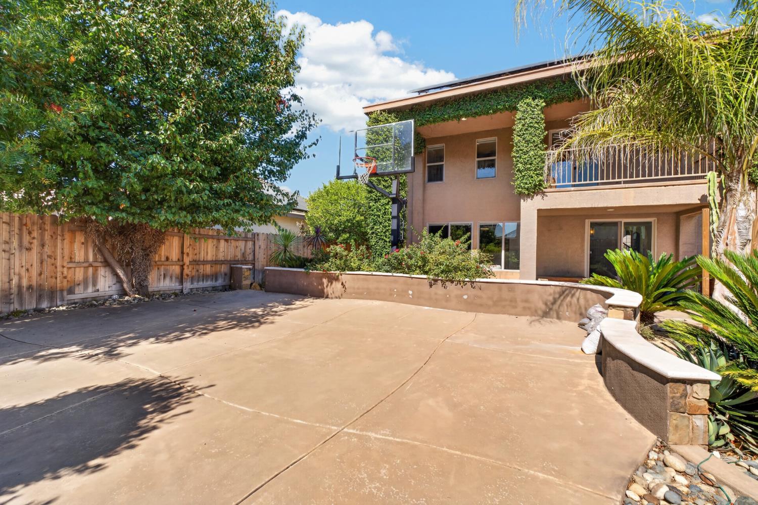 701 Rolling Green Drive